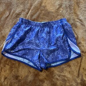Under Armour Purple Athletic Shorts Moisture-Wicking Design